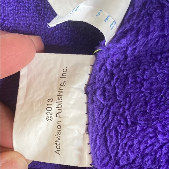 Skylanders Hooded Blanket - Picture 3 of 4